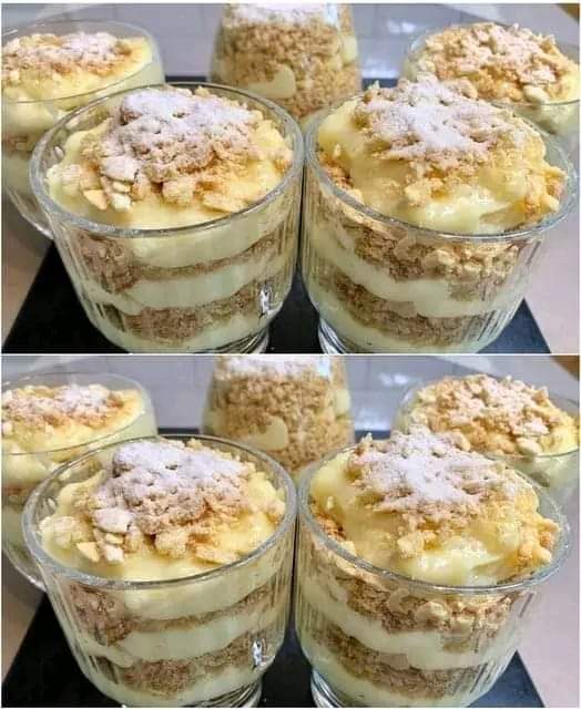 Kiedy jestem leniwy, zawsze robię ten deser. „Napoleon w szklance”: palce lizać. Zjedzone w 2 minuty