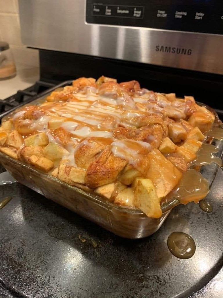 LASAGNA Z KARMELOWYM JABŁKIEM I CYNAMONEM