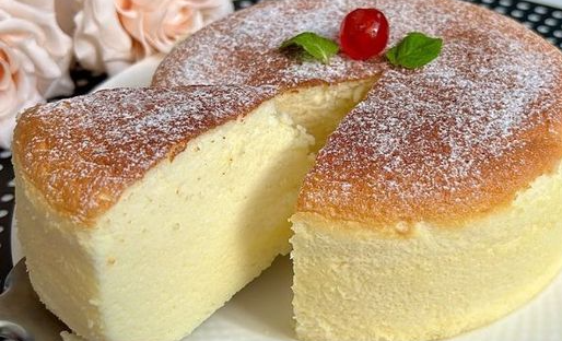 Przepis w kilka minut: Ciasto bez mąki, którym możesz cieszyć się każdego dnia