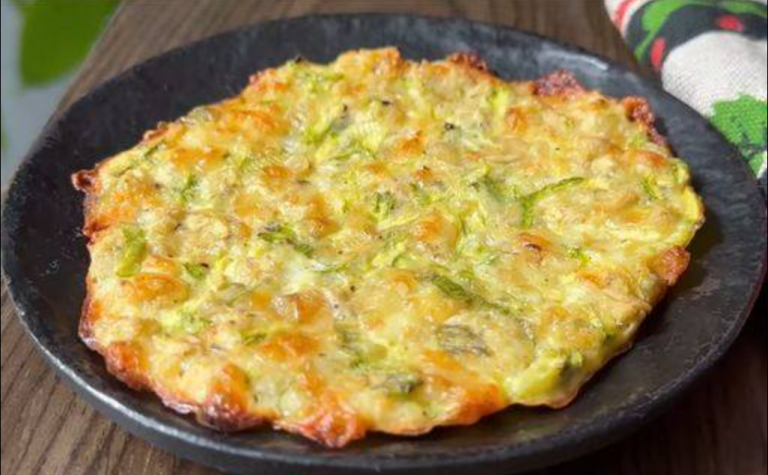 Pieczone placki z cukinii i sera
