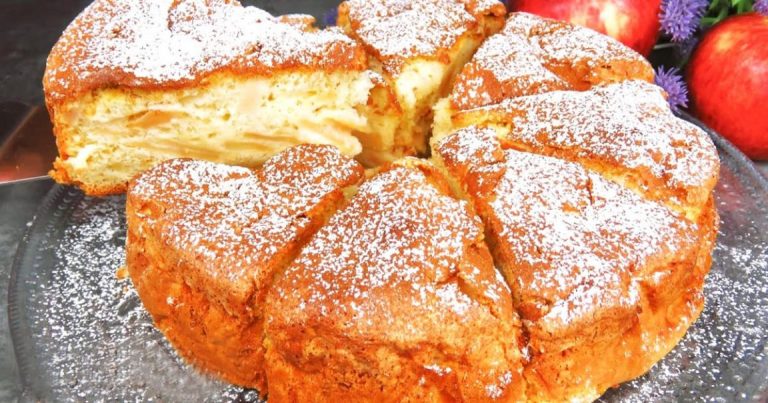 Idealny przepis na Charlotte – delikatne ciasto i mnóstwo jabłek!