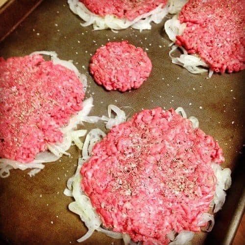 Burgery z smażoną cebulą z Oklahomy