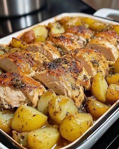 Kurczak i ziemniaki z sosem śmietanowym z czosnkiem i parmezanem