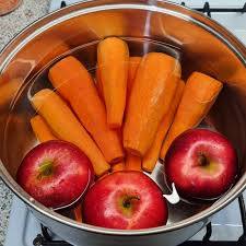Dlaczego Gotuję 1 kg Marchewek z Jabłkami? Odkryj Proste, Pyszne i Zdrowe Danie! 🥕🍎