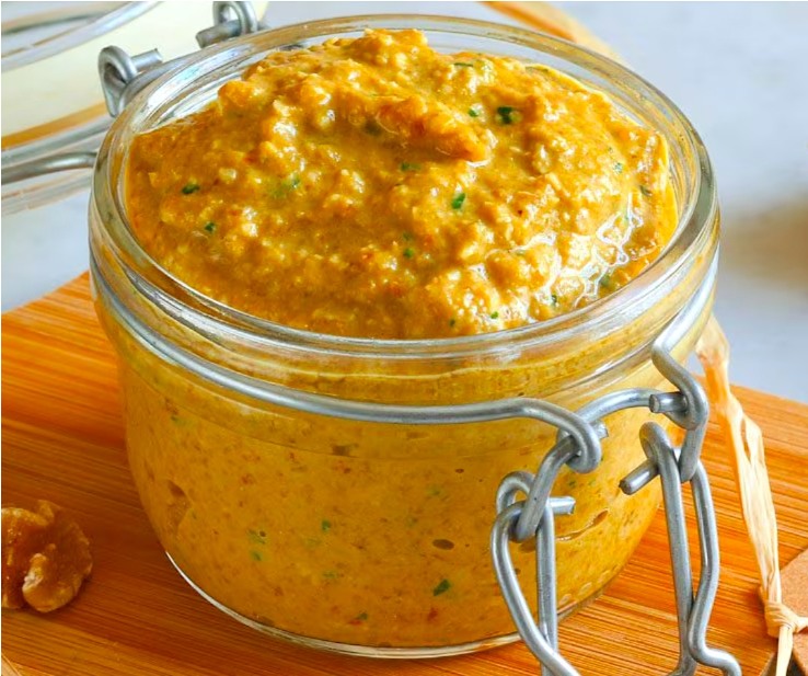 Pesto pieprzowe – aromatyczna eksplozja smaku w domowej kuchni