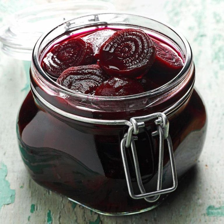 Detoksykacja: 12 produktów oczyszczających wątrobę