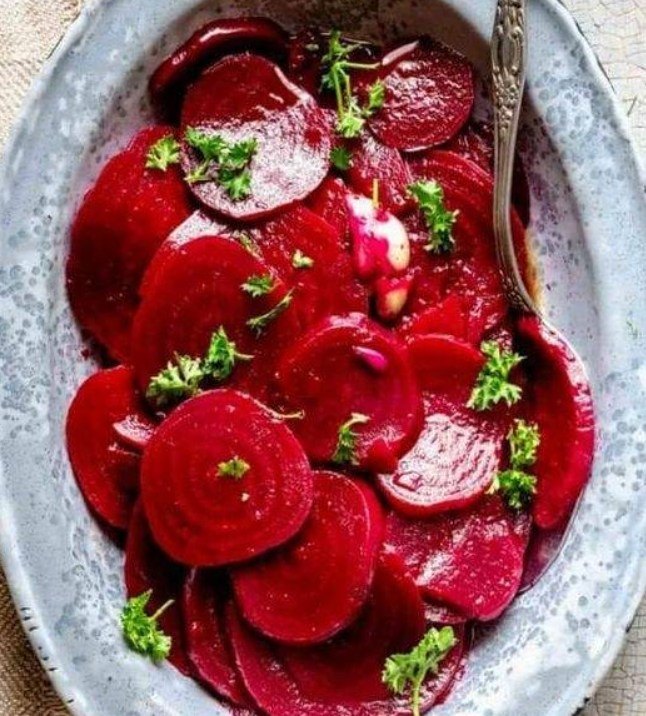 Pyszny sok z buraków i cytryny oczyszcza jelita grube i pomaga schudnąć