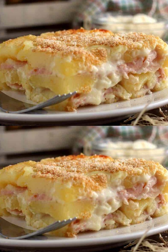 Zapiekanka ziemniaczana z szynką i mozzarellą