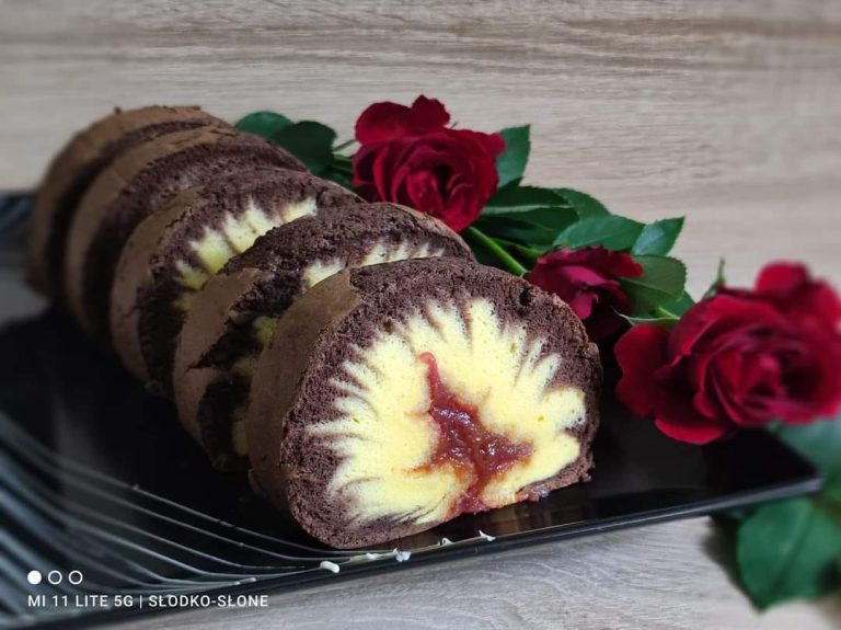 Rolada piankowa „Tajfun” – Lekka przyjemność na każdą okazję Edi tor
