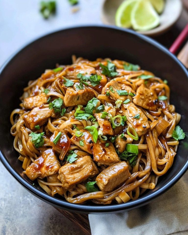 Kurczak Teriyaki z Makaronem – Szybka i Smaczna Kolacja w Stylu Azjatyckim