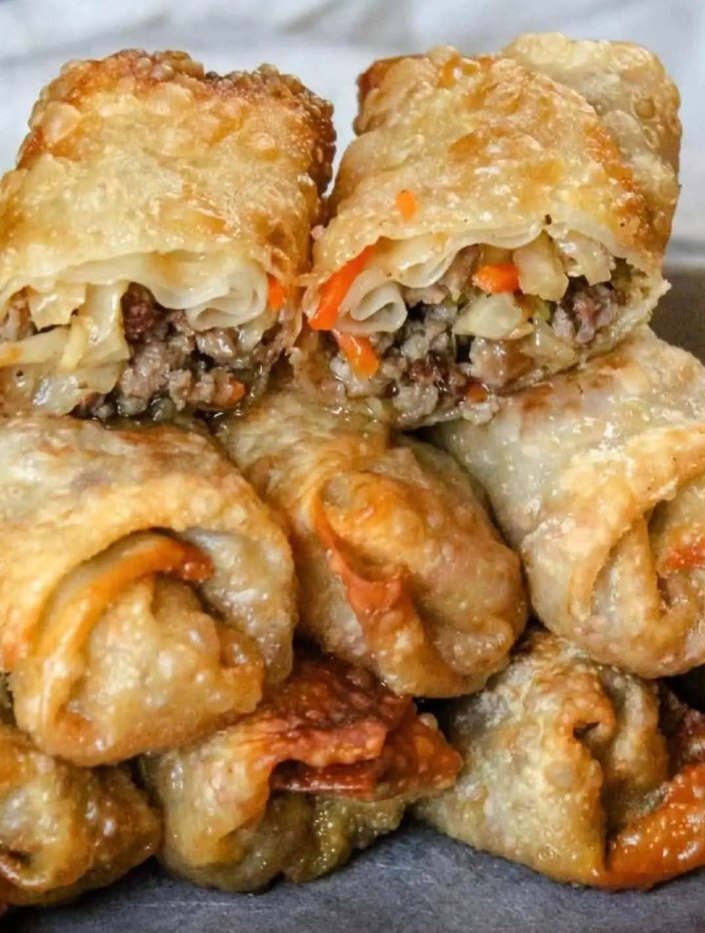 Sajgonki Cheeseburgerowe: Przepis na Chrupiącą, Soczystą Przekąskę z Nutą Amerykańskiej Kuchni