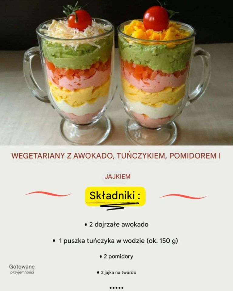 Paszteciki z awokado, tuńczykiem, pomidorem i jajkiem