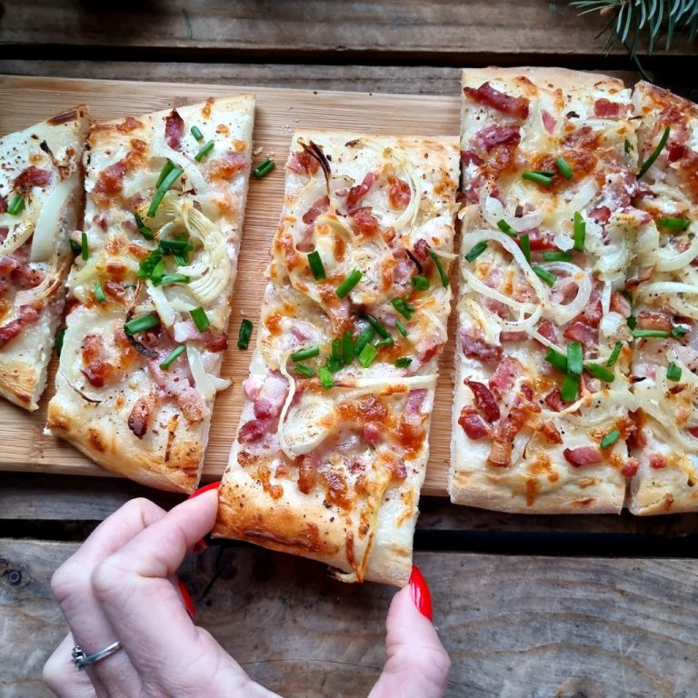 Flammkuchen pizza