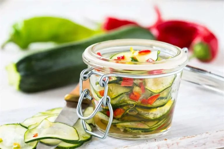 Jak przygotować marynowane cukinie: Przepisy i porady