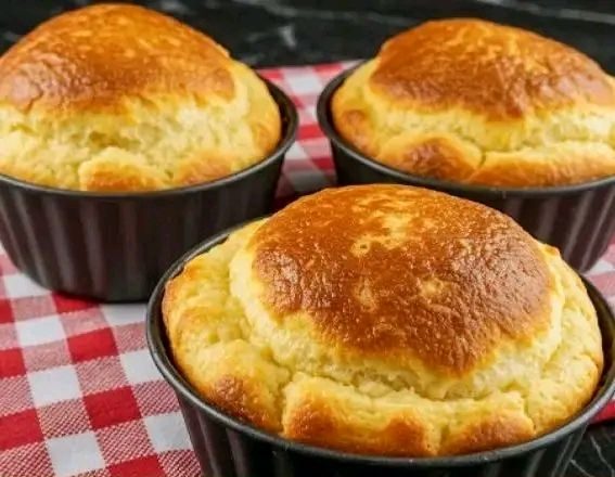 MANTECADAS CASERAS, SUAVES Y ESPONJOSAS