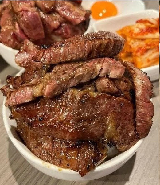 Filete De Mantequilla Con Ajo Y Hierbas