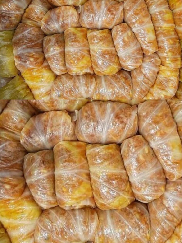 Tradycyjne sarmale z mielonym mięsem i kiszoną kapustą