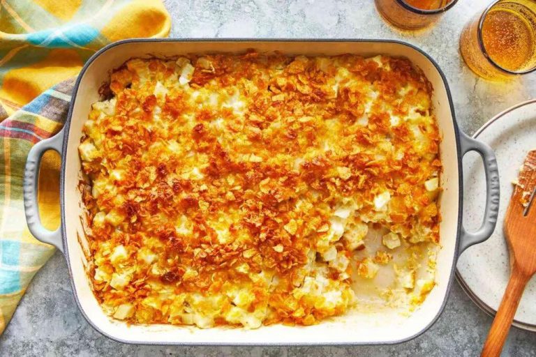 Klasyczny kurczak Hash Brown: rozgrzewające danie rodzinne, które nigdy nie zawodzi
