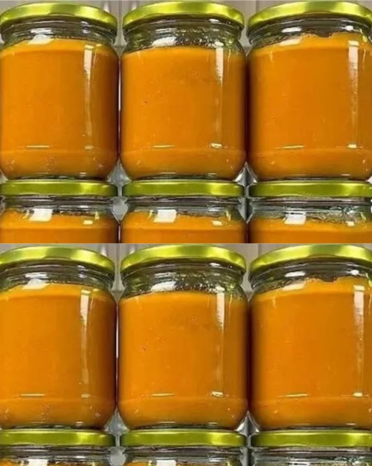 Kawior z cukinii, jak z mojego dzieciństwa. Najpyszniejszy i najłatwiejszy w przygotowaniu. Robię go co najmniej trzy razy w roku!