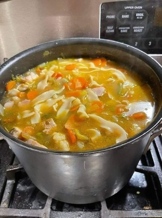 Zupa z makaronem jajecznym